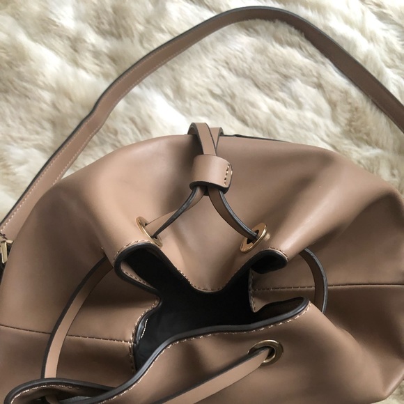 Zara Bucket Crossbody Bag NWOT - Picture 4 of 8